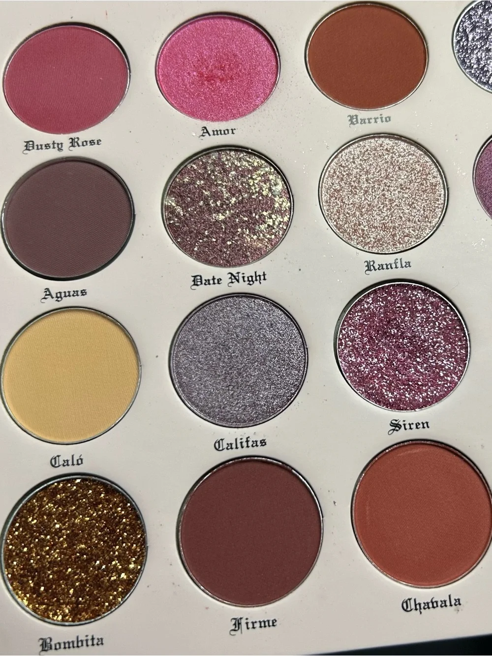 THE BOMB by Gatita Gang - Beautiful Eyeshadow Pallete